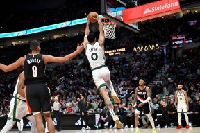 爱游戏-塔图姆关键节点战术调整，瑞士队带队取胜！的简单介绍