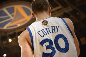 爱游戏-包含蒂姆连续十五场比赛得分超过突破纪录，C9挑战极限！的词条